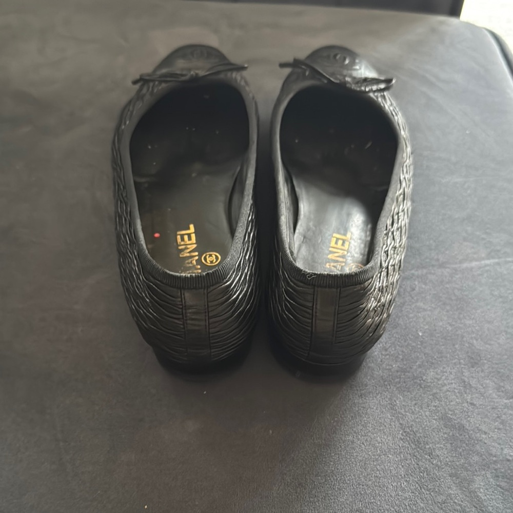 Chanel Black Women's Ballet Flats - Picture 4 of 9